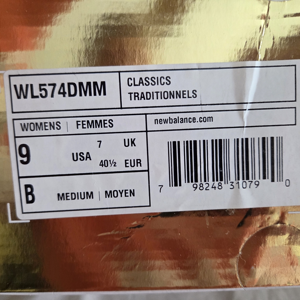 New Balance Gold Minnie Mouse Edition ** 2 Different Size Shoes *